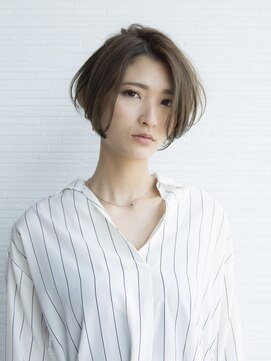 アパートメントヘアー 【ダークアッシュ×ワンカールボブ】