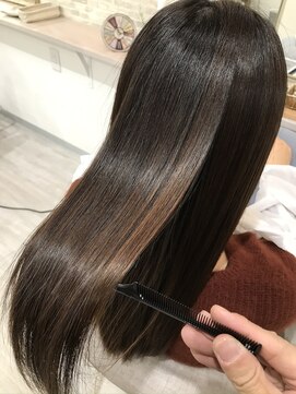 ビオス(Beoth) 高濃度美容液配合のプレミアム髪質改善ヘアエステ
