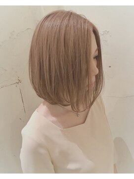 フィックス ヘアー(FIX hair) ミルクティーオレンジ×内巻きワンレンボブ[ニュアンスカラー]