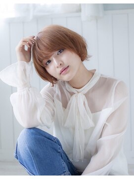 アッシュ 大泉学園店(Ash) ふんわりショートボブ