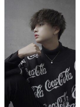 シン(syn) 前髪長めマッシュ ツイストスパイラル