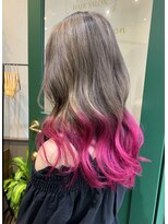 プチメゾントウキョウ(Petit Maison Tokyo)&nbsp;ケアブリーチ＿ピンクグラデーション＿コンマヘア