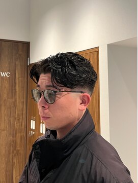 グルーマーズトウキョウ 渋谷店(GROOMER/S TOKYO) ラルフカール　スキンフェード　スペインカール