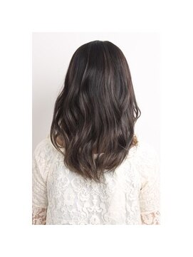 オレロ 国立(olelo) 暗めカラー/グランマッシュ/デザインカラー/フェザーパーマ/国立