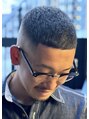 吉 フェードカット