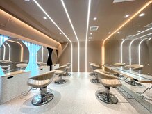 ローサバイ アルティナ 横浜店(Rosa by artina)の雰囲気（トレンドを集めたオシャレ空間♪シックで落ち着いた店内★）