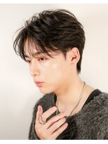 オーシャントーキョー ホワイト 原宿(OCEAN TOKYO WHITE)&nbsp;シースルーセンターパートニュアンスパーマナチュラルヘア黒髪