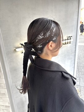 ネオリーブカフ 鶴ヶ峰店(Neolive caff) ヘアアレンジ　ヘアセット　韓国風　タイトヘア　結婚式　卒業式