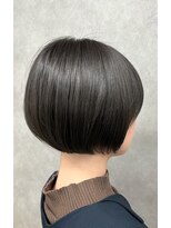 グラフィー(graphy)&nbsp;ダークグレーでミニボブ！