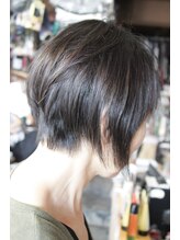 梅雨対策に*まっすぐになり過ぎない縮毛矯正ショート