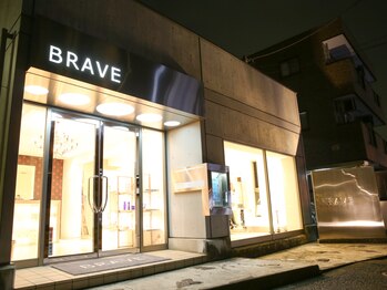 ブレイヴ(BRAVE)の写真/≪平日カット最終受付19：30≫お仕事帰りに髪を切りたいと思ったらBRAVEへ！会社のみんなに褒めれられる♪