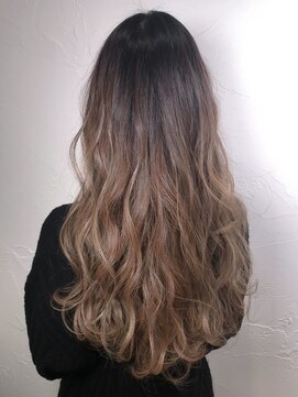 ウィロー(WILLOW) 【WILLOW】　ナチュラルバレイヤージュ　(小玉泰基)