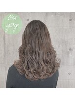 シュプバイトゥーミー(sup.by tomee)&nbsp;オリーブグレージュ【担当 末吉】