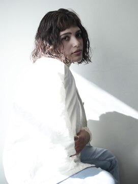 ココ 本八幡(KOKO) 黒髪クラゲヘアーオリーブグレー小顔ココアベージュ丸型卵型ボブ