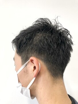 ヘッズ 本八幡店(HEADS) MEN'S HAIR  センターパート　ツイストスパイラル　韓国マッシュ