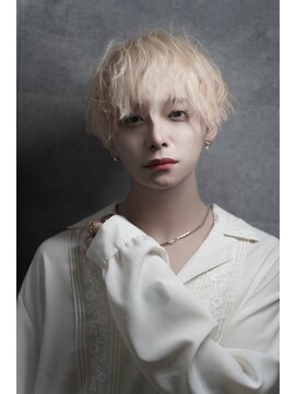 シン(syn) ハイトーンマッシュ