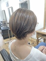 イコ(.ico)&nbsp;アッシュベージュ×くびれショート