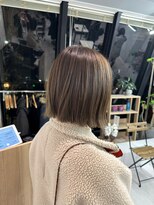 ルネ 北千住(Renee)&nbsp;オリーブベージュ_オルチャンヘア_外ハネ