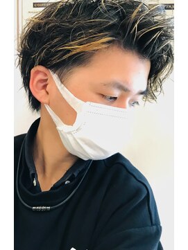 コワファースト 別府 個性派フェイスフレーミングカラー