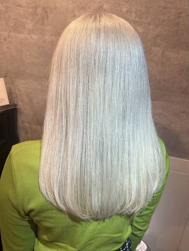 キャラ シャローネ 池袋(Chara Chalone) ホワイトブロンド/ケアブリーチ【れいな】