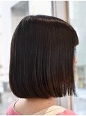 シンプルなフラットボブ