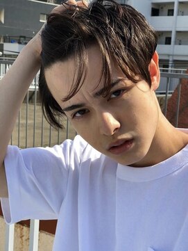 エルム 原宿 表参道(yelm) ツーブロック風センターパート【メンズスタイル】