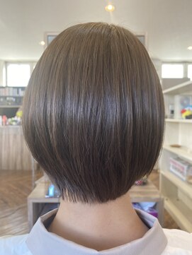 ヘアメイク サッカ 中山店(Hair make sacca) 丸みショート