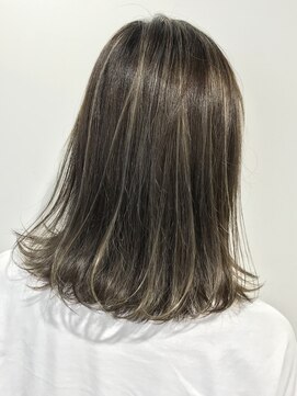 フォーク(FOLK) 恵比寿_外国人風3Dハイライト グレージュ