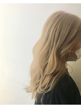 ゼル 桶川ベニバナウォーク店(ZELE) ブロンドロング