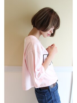 レウナ 外苑前(Reuna) 20代30代40代大人可愛いボブ　ミニボブ