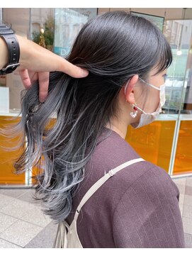 リル(Lille 橋本) ツートンカラー×バイカラー×グレーカラー