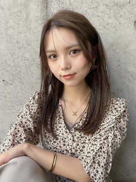 エミュ 天文館店(eMu) 今どきくすみオリーブグレージュ