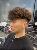 スペインカール 刈り上げ眉カットツイストスパイラルパーマ