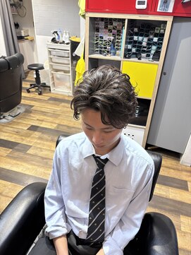 バーバーブロス(BAR BER bro's) フェザーパーマ/浦安/メンズパーマ/スパイラルパーマ/理容室