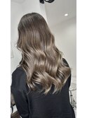 レイヤーカット×グレージュ