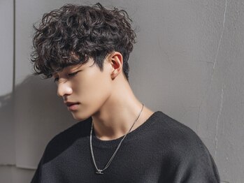 ホーミーズ 横須賀中央店(homies)の写真/《定番からトレンドのメンズパーマが高評価》骨格やお悩みに合わせて計算し尽したパーマをご提案◎横須賀