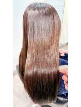 レリンク 横浜西口(LeLink) 柔らかストレートに艶をプラス