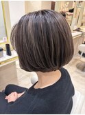 40代50代60代大人ひし形ショートボブ初白髪ぼかしハイライト