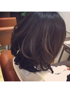 ヘアーハルレ(HAIR halre) ブルージュカラー