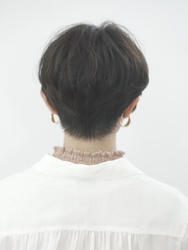 クロード モネ 吉祥寺店(Claude MONET) <MONET>耳掛け丸みショート〇