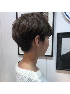 サード(Third) 【池袋】【Third 】ショート　パーマ