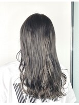 オンザ(ONTHE)&nbsp;グラデーショングレージュセミロング20代30代40代【林京平】