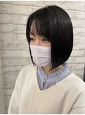 前髪あり前下がりボブ