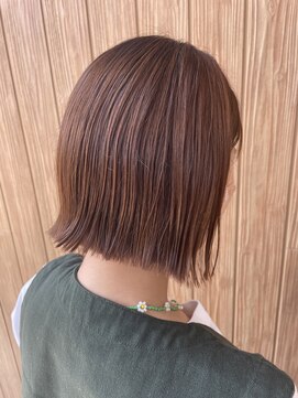 ホワイトレーベルグラ(White Label gra) 切りっぱなしボブ×マロンベージュ