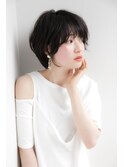 小顔美人になれるインナーカラーにゆるふわショートボブ