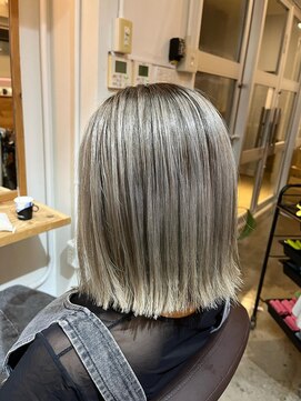 エイト オキナワ 沖縄新都心店(EIGHT okinawa) スタイル_バレイヤージュボブ