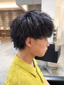 ニアウ 伊勢崎連取店(Niau) 波巻きツイストスパイラルパーマメンズショートウルフマッシュ