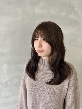 ハレ(hale) 透明感あるブラウンにゆるふわスタイリング