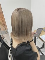 ウル 岡山駅店(ULu.)&nbsp;２回ブリーチ　ミルクティーベージュ