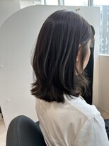 エミュスト(Emuest) ばっさりカットカラー 鎖骨ミディ